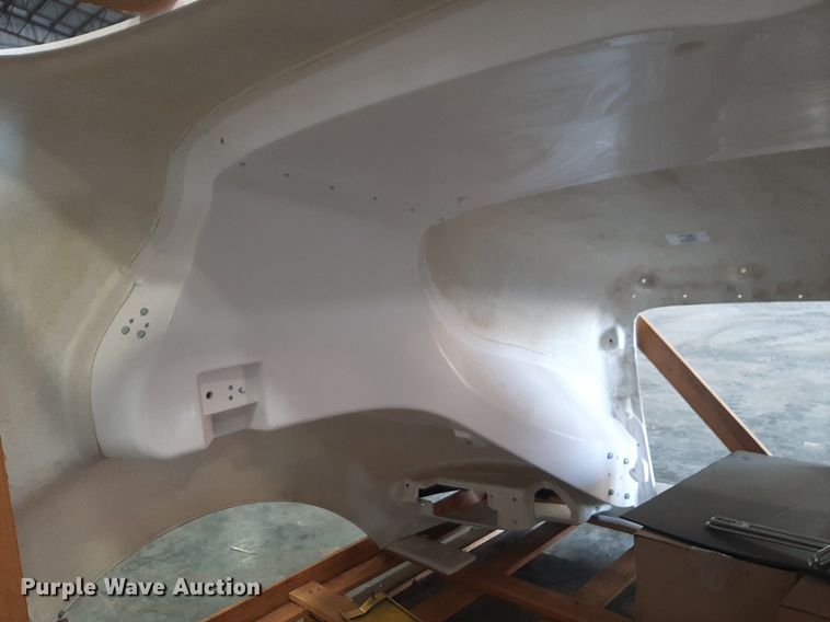 image for item NV9095 Peterbilt 387 hood