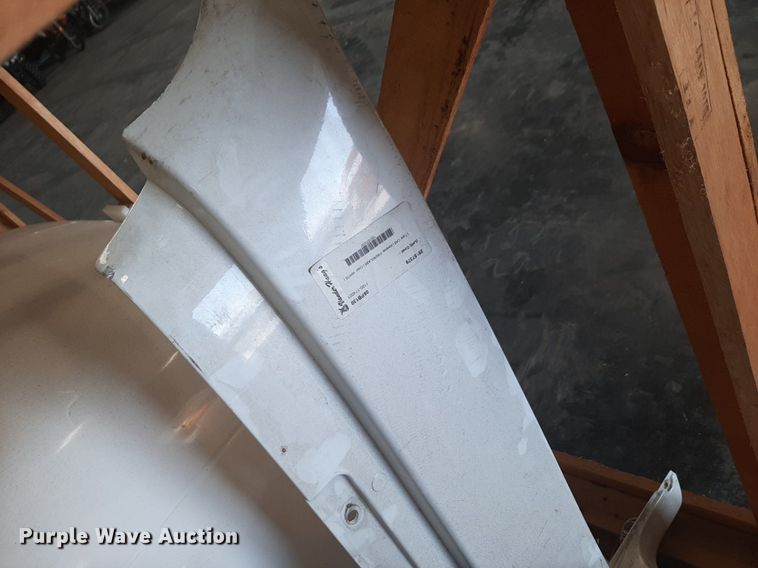 image for item NV9095 Peterbilt 387 hood