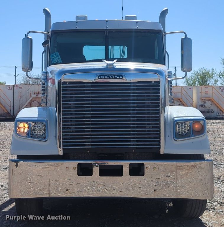 image for item NZ9429 2013 Freightliner  Coranado semi truck