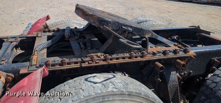 image for item NZ9429 2013 Freightliner  Coranado semi truck