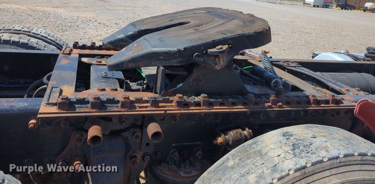 image for item NZ9429 2013 Freightliner  Coranado semi truck