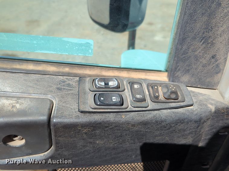 image for item NZ9429 2013 Freightliner  Coranado semi truck