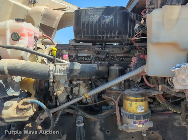 image for item NZ9429 2013 Freightliner  Coranado semi truck