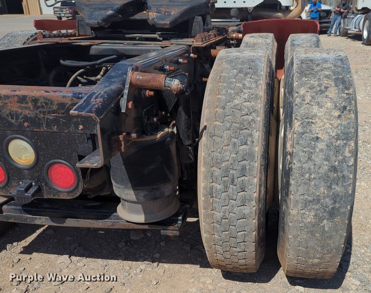 image for item NZ9429 2013 Freightliner  Coranado semi truck