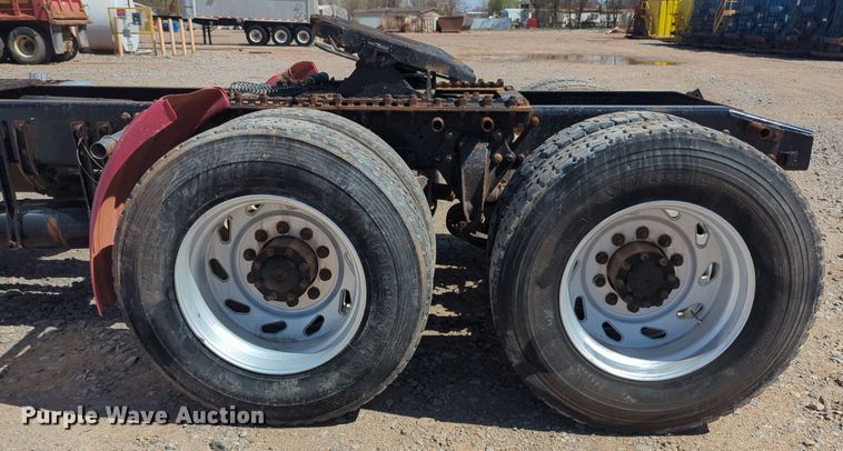 image for item NZ9429 2013 Freightliner  Coranado semi truck