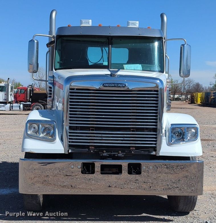 image for item NZ9430 2013 Freightliner Coronado semi truck