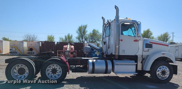 image for item NZ9430 2013 Freightliner Coronado semi truck