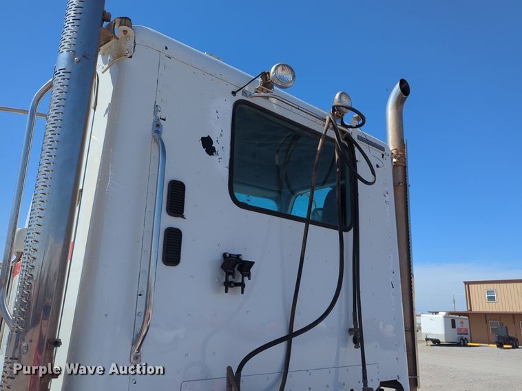 image for item NZ9430 2013 Freightliner Coronado semi truck