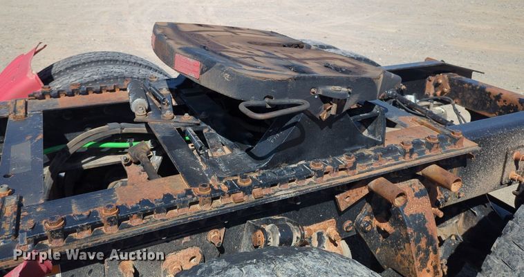 image for item NZ9430 2013 Freightliner Coronado semi truck