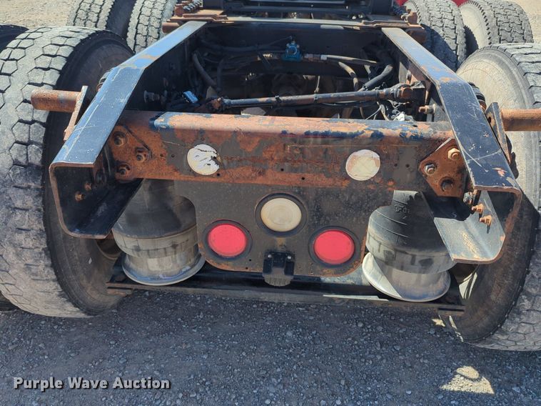 image for item NZ9430 2013 Freightliner Coronado semi truck