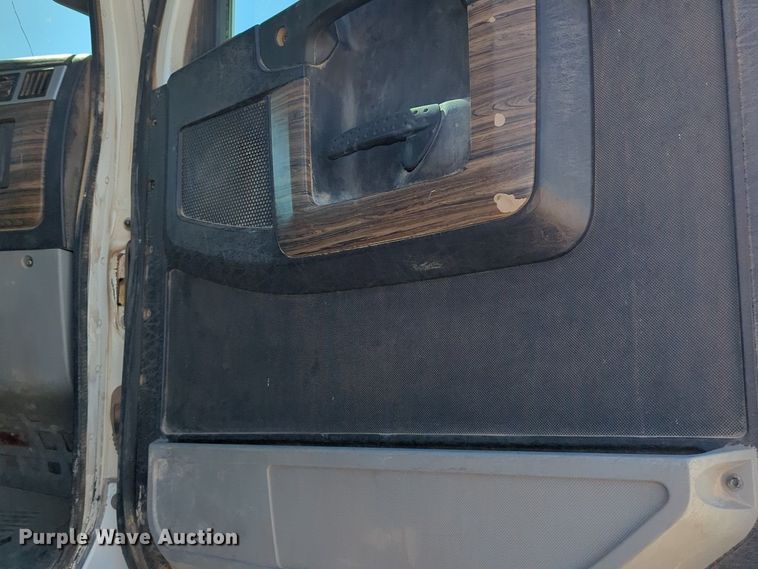 image for item NZ9430 2013 Freightliner Coronado semi truck