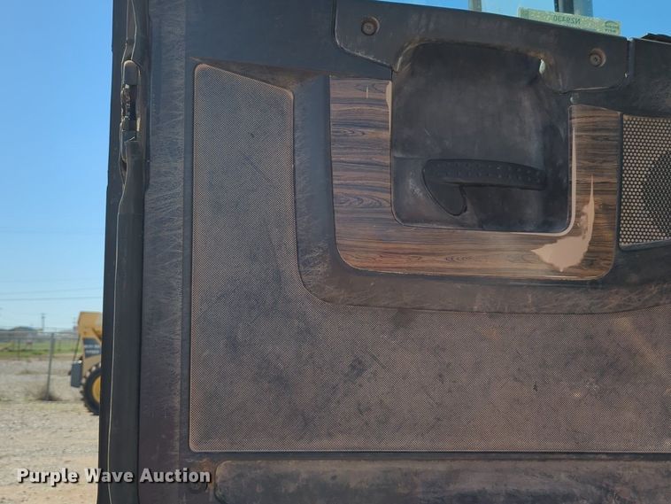 image for item NZ9430 2013 Freightliner Coronado semi truck