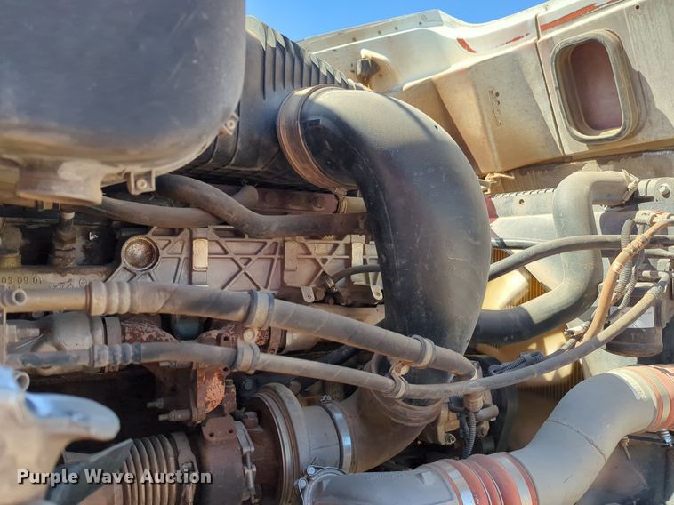 image for item NZ9430 2013 Freightliner Coronado semi truck