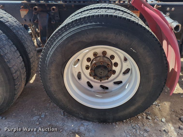 image for item NZ9430 2013 Freightliner Coronado semi truck