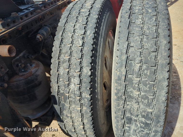 image for item NZ9430 2013 Freightliner Coronado semi truck