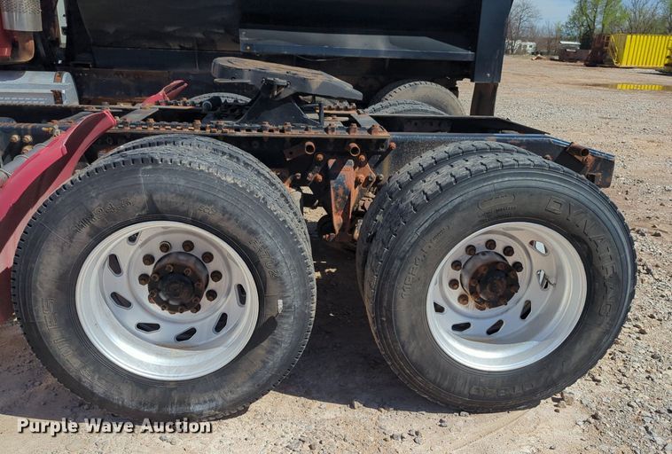 image for item NZ9430 2013 Freightliner Coronado semi truck