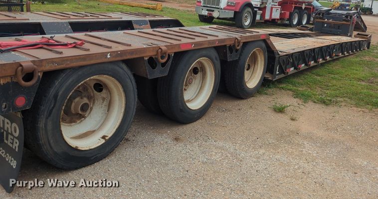 image for item NZ9568 2015 XL Specialized Trailers XL 110 HDG lowboy equipment trailer