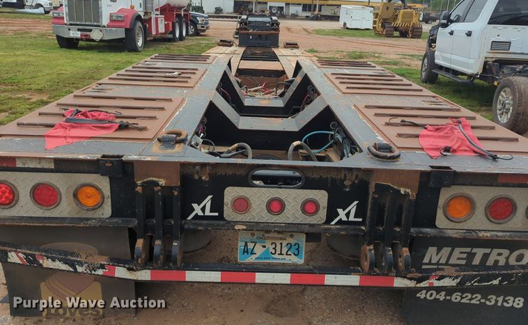 image for item NZ9568 2015 XL Specialized Trailers XL 110 HDG lowboy equipment trailer