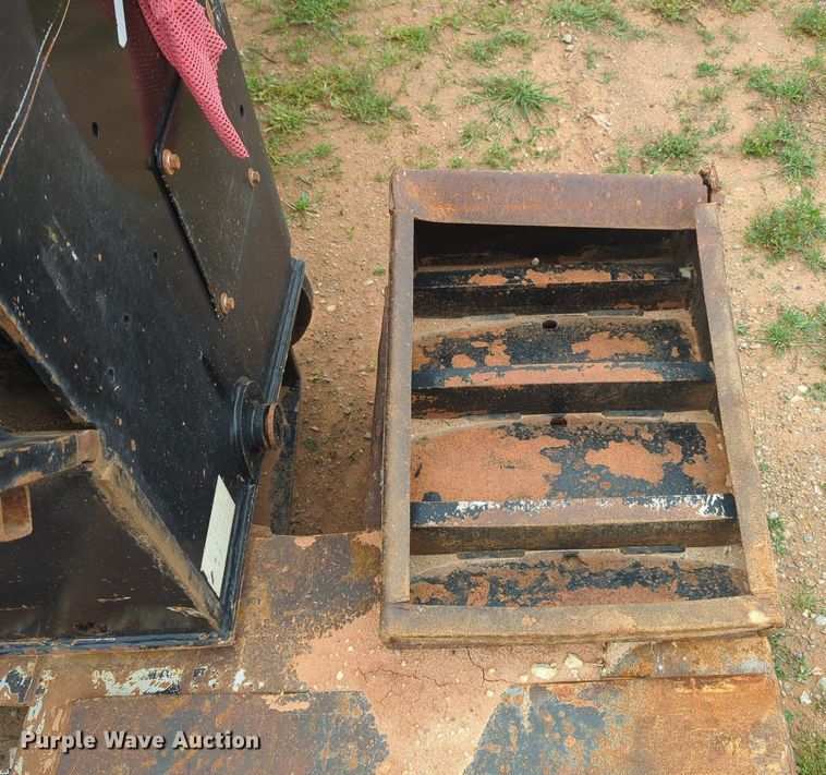 image for item NZ9568 2015 XL Specialized Trailers XL 110 HDG lowboy equipment trailer