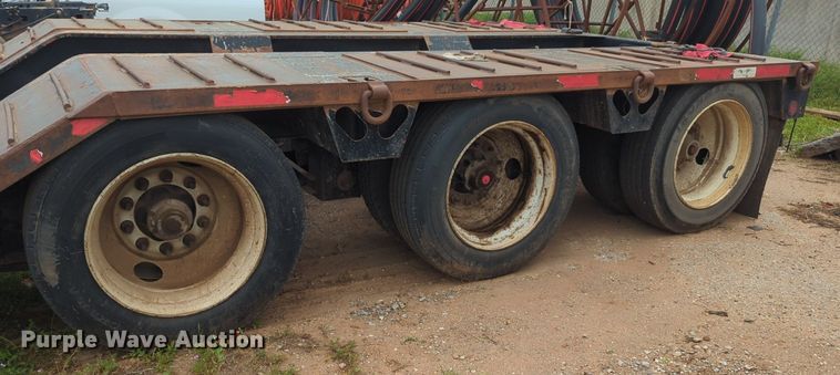 image for item NZ9568 2015 XL Specialized Trailers XL 110 HDG lowboy equipment trailer