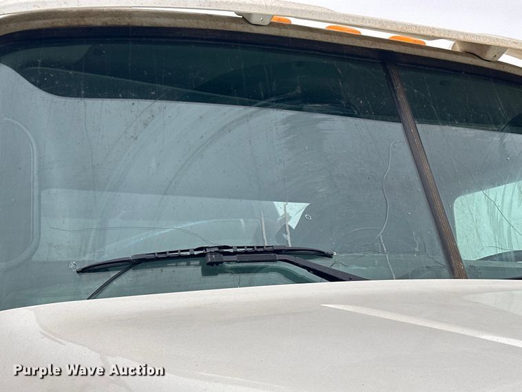 image for item OE9078 2012 Mack GU713 Granite vacuum truck