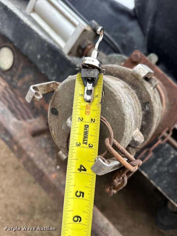 image for item OE9078 2012 Mack GU713 Granite vacuum truck