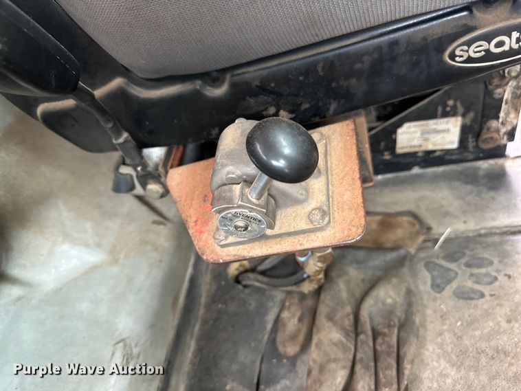 image for item OE9078 2012 Mack GU713 Granite vacuum truck