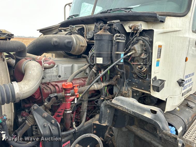 image for item OE9078 2012 Mack GU713 Granite vacuum truck