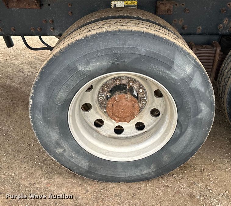 image for item OE9078 2012 Mack GU713 Granite vacuum truck