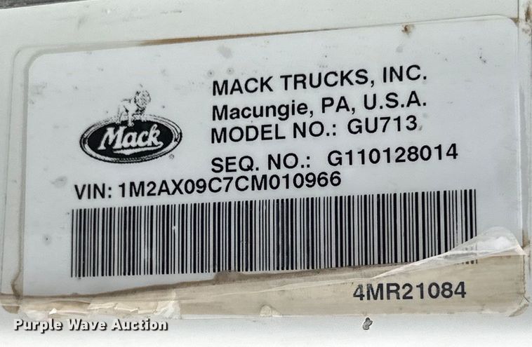 image for item OE9078 2012 Mack GU713 Granite vacuum truck