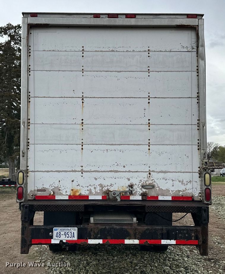 image for item OE9101 1998 International  4900 box truck