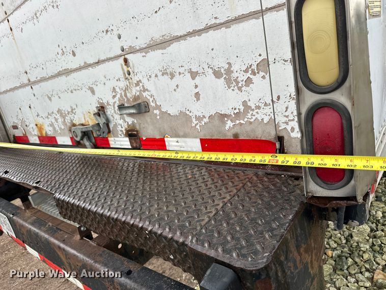 image for item OE9101 1998 International  4900 box truck