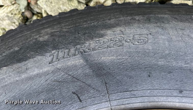 image for item OE9101 1998 International  4900 box truck