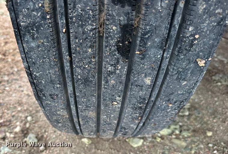 image for item OE9101 1998 International  4900 box truck