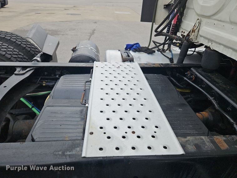 image for item OK9859 2017 Freightliner  Cascadia 113 semi truck