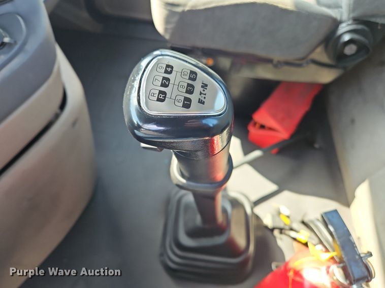 image for item OK9859 2017 Freightliner  Cascadia 113 semi truck