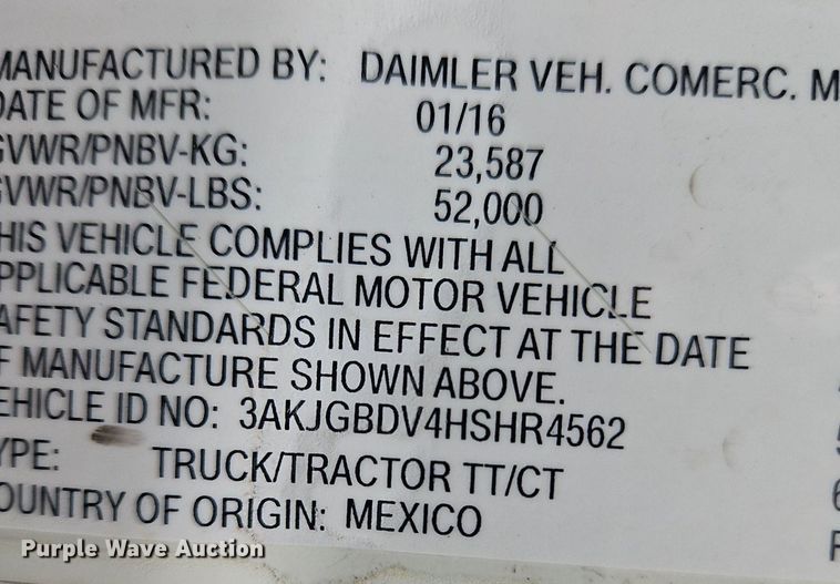 image for item OK9859 2017 Freightliner  Cascadia 113 semi truck