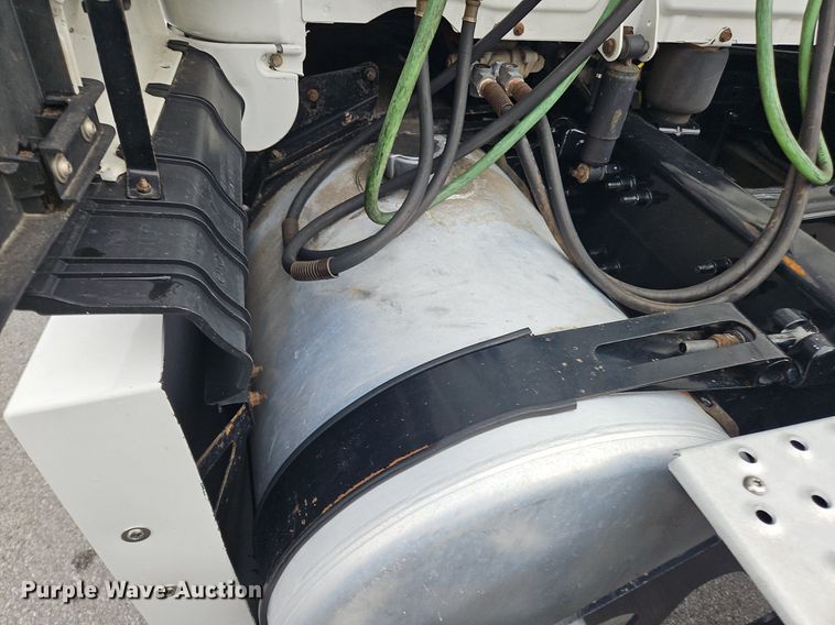 image for item OK9860 2019 Freightliner  Cascadia  semi truck