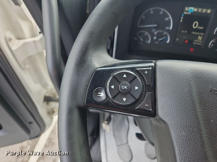 image for item OK9860 2019 Freightliner  Cascadia  semi truck