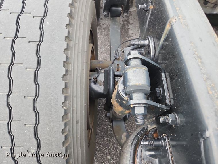 image for item OK9861 2017 Freightliner  Cascadia 113 semi truck