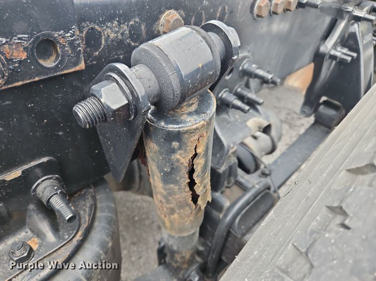 image for item OK9861 2017 Freightliner  Cascadia 113 semi truck