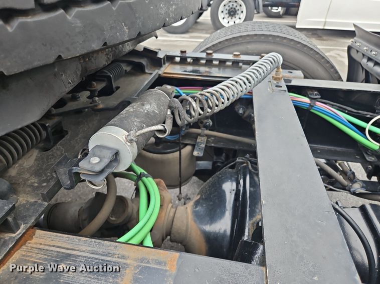 image for item OK9863 2018 Freightliner  Cascadia  semi truck