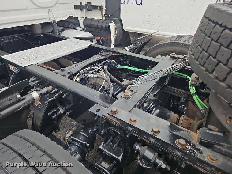 image for item OK9863 2018 Freightliner  Cascadia  semi truck