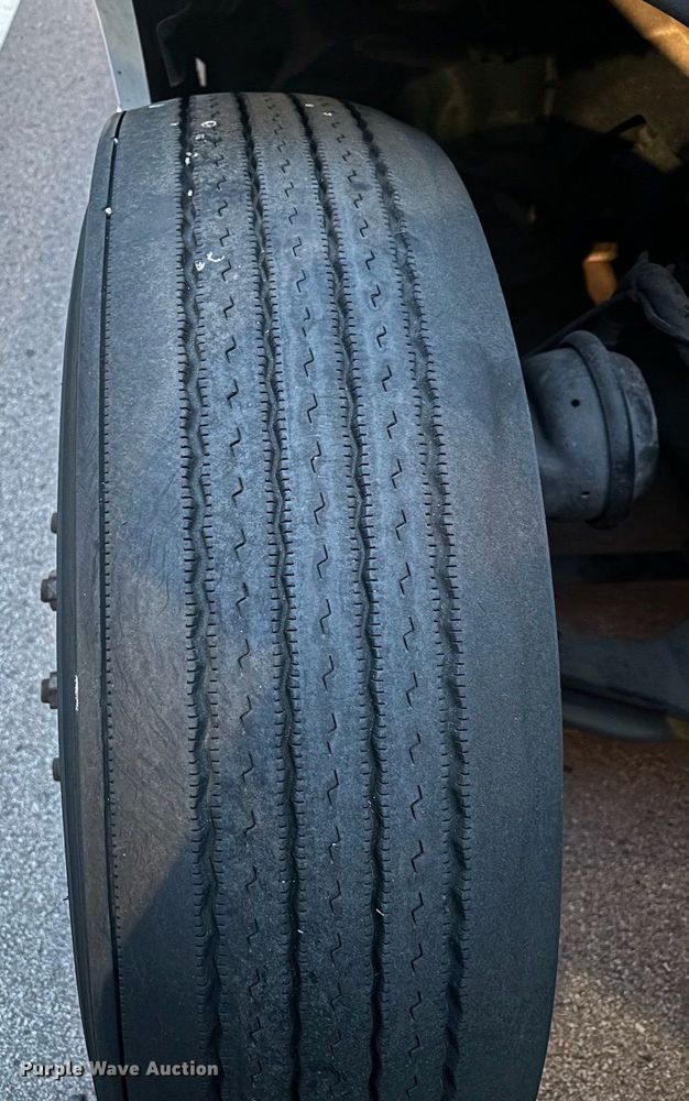 image for item OK9863 2018 Freightliner  Cascadia  semi truck