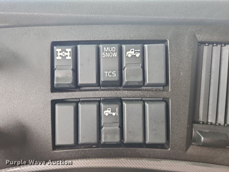 image for item OK9864 2021 Volvo VNL860 semi truck