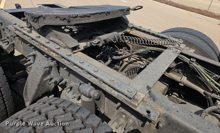 image for item OK9865 2018 Freightliner  Cascadia  semi truck