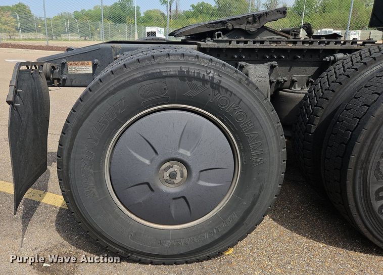 image for item OK9865 2018 Freightliner  Cascadia  semi truck