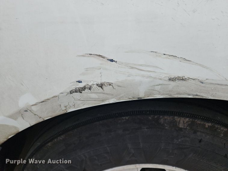 image for item OK9867 2020 International  LT625 semi truck