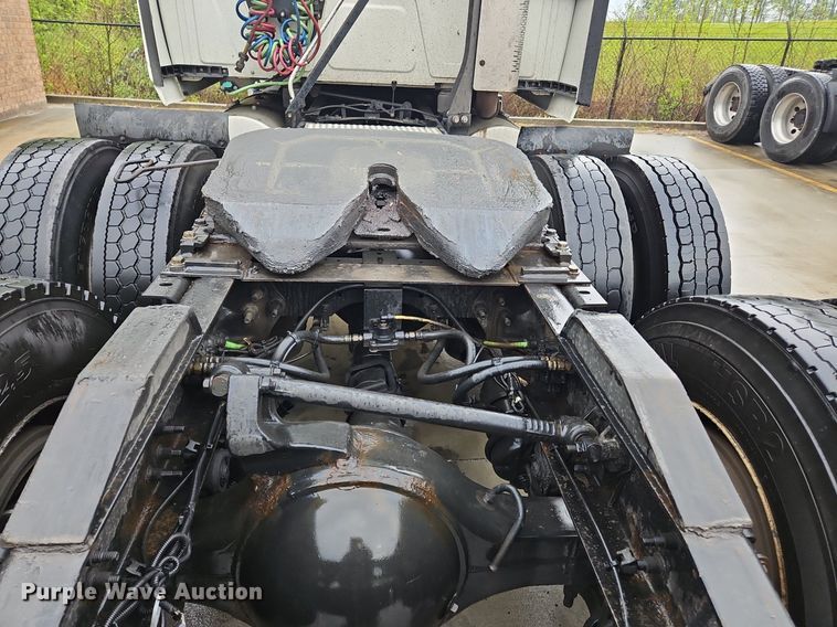 image for item OK9867 2020 International  LT625 semi truck