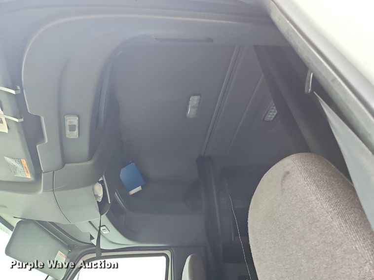 image for item OK9867 2020 International  LT625 semi truck